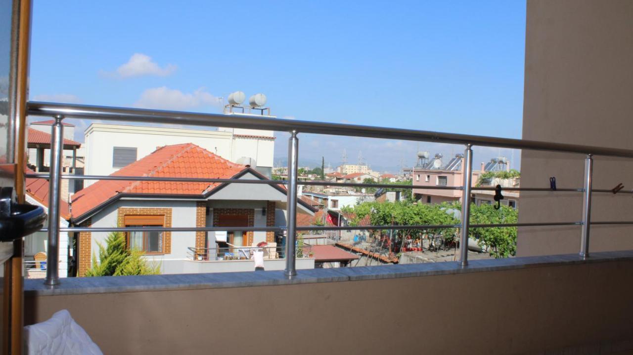 Deni'S Family Apartment In New Blvd Tiranë Eksteriør bilde